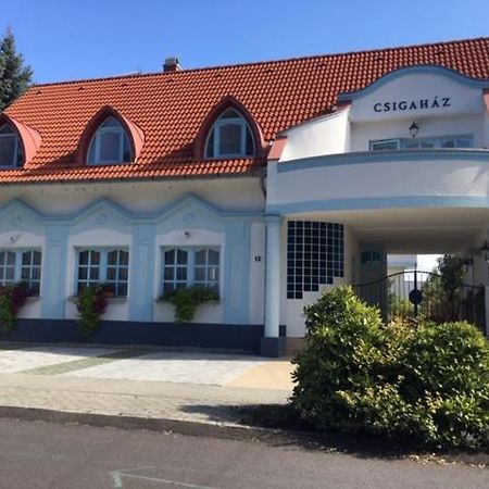 Hotel Csigaház panzió Gyula Esterno foto