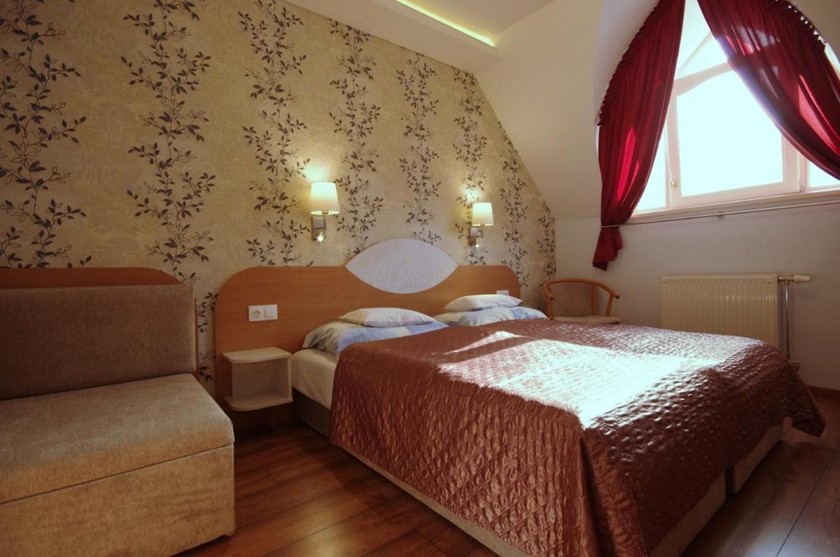 Hotel Csigaház panzió Gyula Esterno foto