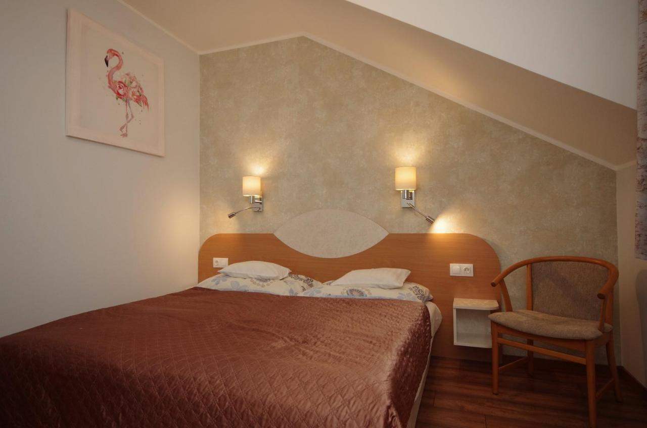 Hotel Csigaház panzió Gyula Esterno foto
