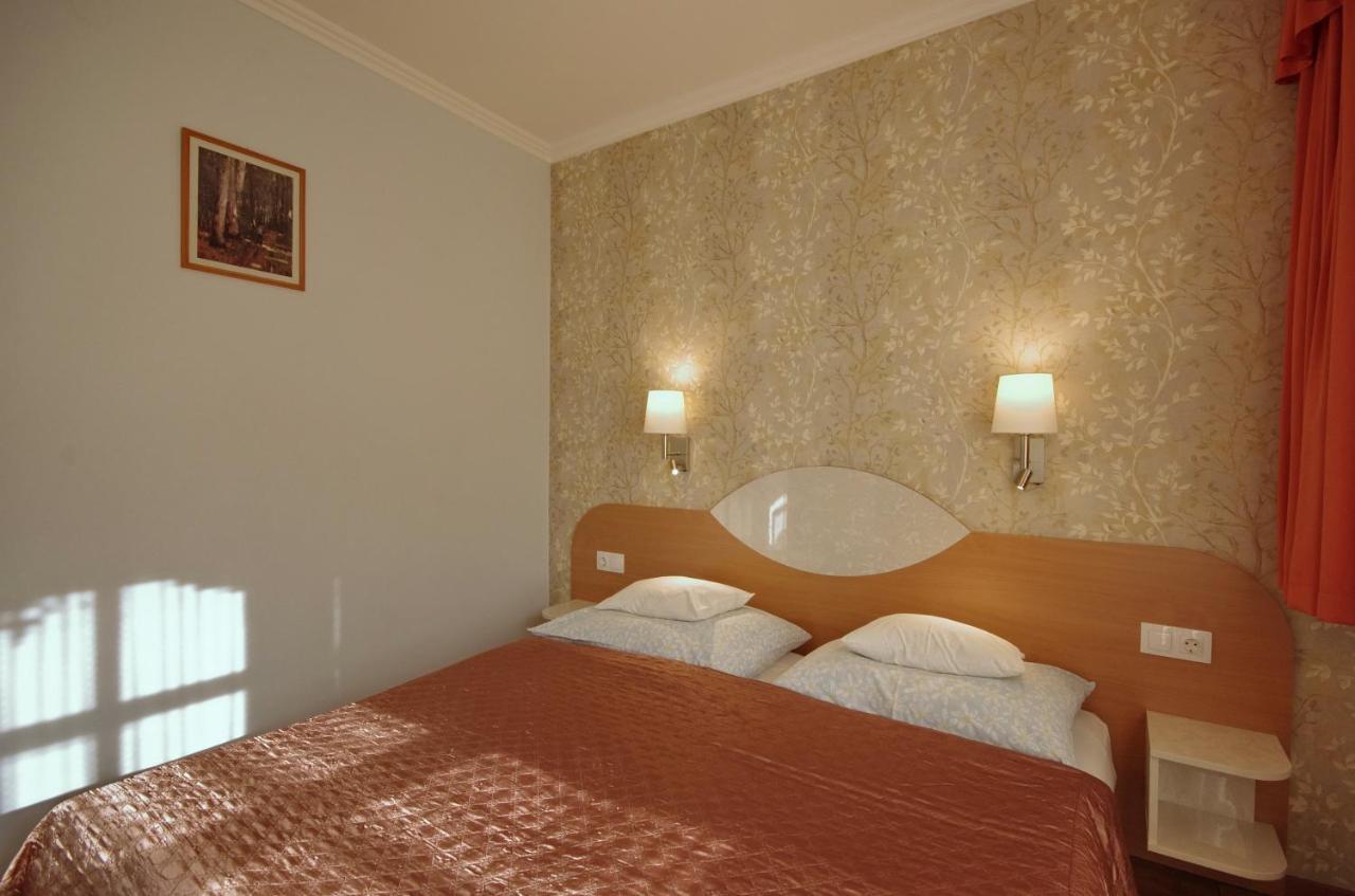 Hotel Csigaház panzió Gyula Esterno foto