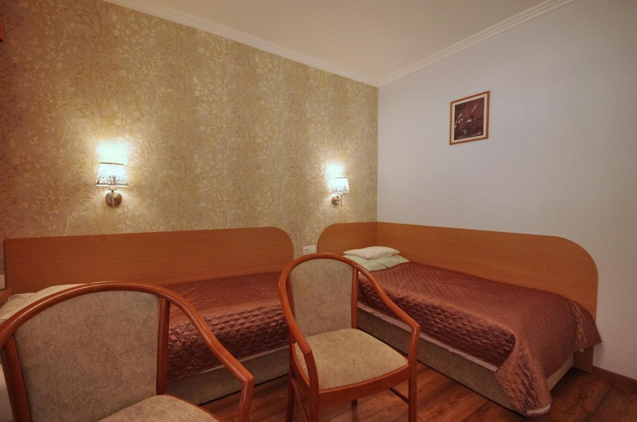 Hotel Csigaház panzió Gyula Esterno foto
