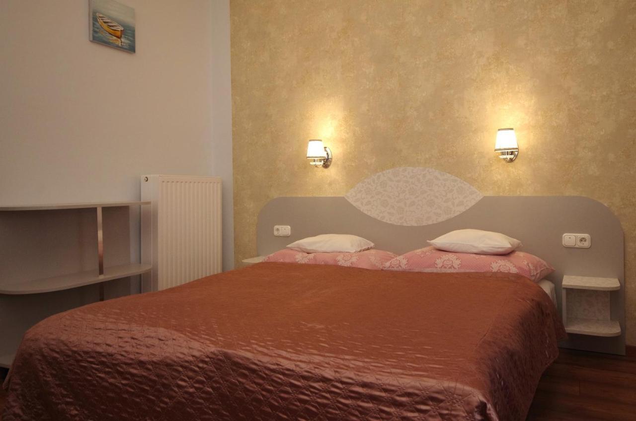 Hotel Csigaház panzió Gyula Esterno foto